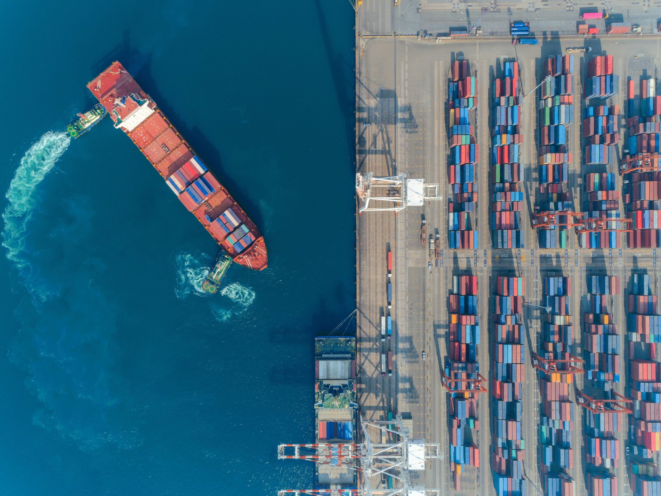 Boat with containers